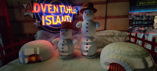 Adventure Island Snow Men Home